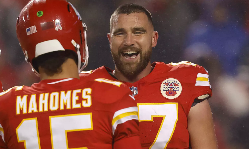 Chiefs Linebacker Calls Out Bills Fans Who Threw Snowballs at Patrick Mahomes and Travis Kelce