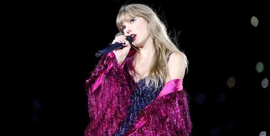 At the start of her long-awaited European tour, Taylor Swift dazzled her audience in Paris with a show full of innovation and surprises. The pop star not only performed her most beloved hits, but also introduced new and exciting elements that left fans ecstatic.