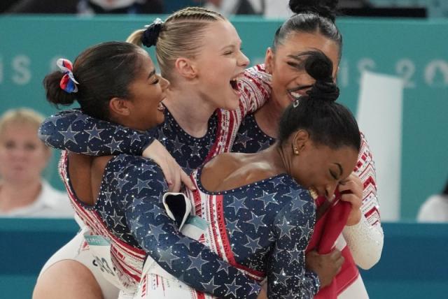 Breaking News: Simone Biles uses Instagram post to defend her teammates against MyKayla Skinner's shade and ...Read More